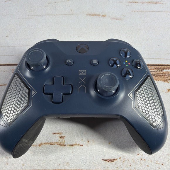 Xbox Wireless Controller Patrol Tech Special Edition Blue Missing Left Grip - Picture 2 of 6